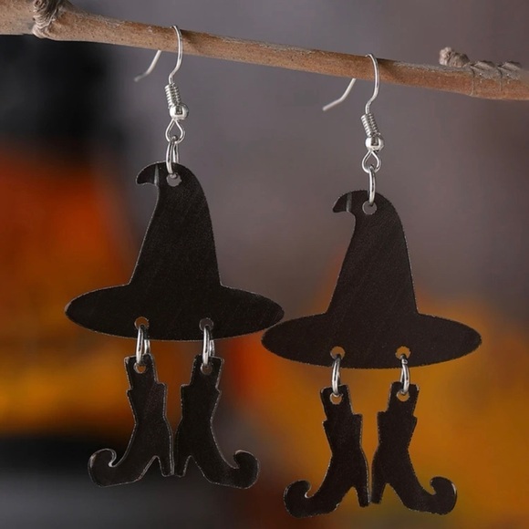 Halloween witches hat and boots earrings - Picture 1 of 3